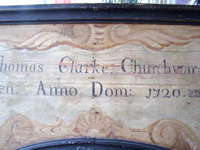 An Early 18th Century English Architecural Door Arch Dated 1720 — image 2
